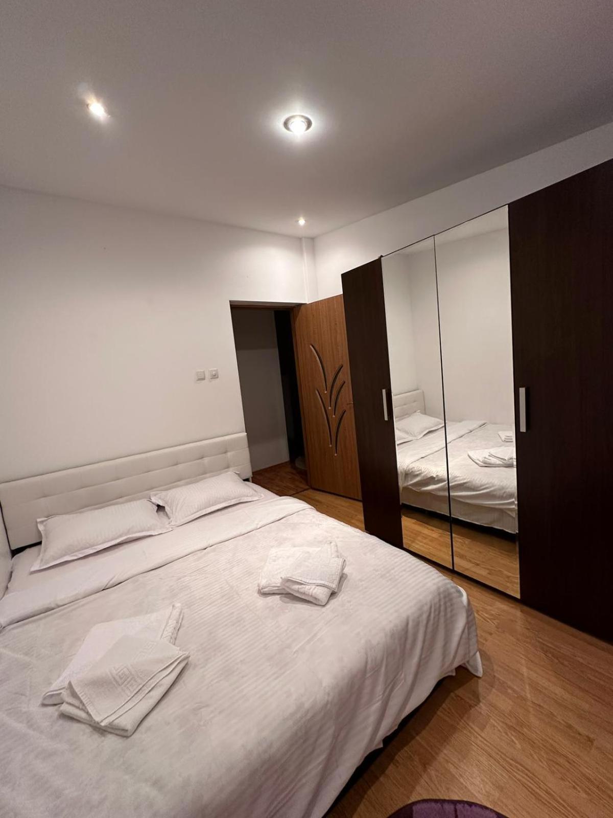 Special Apartment Nadeva Suceava Eksteriør billede