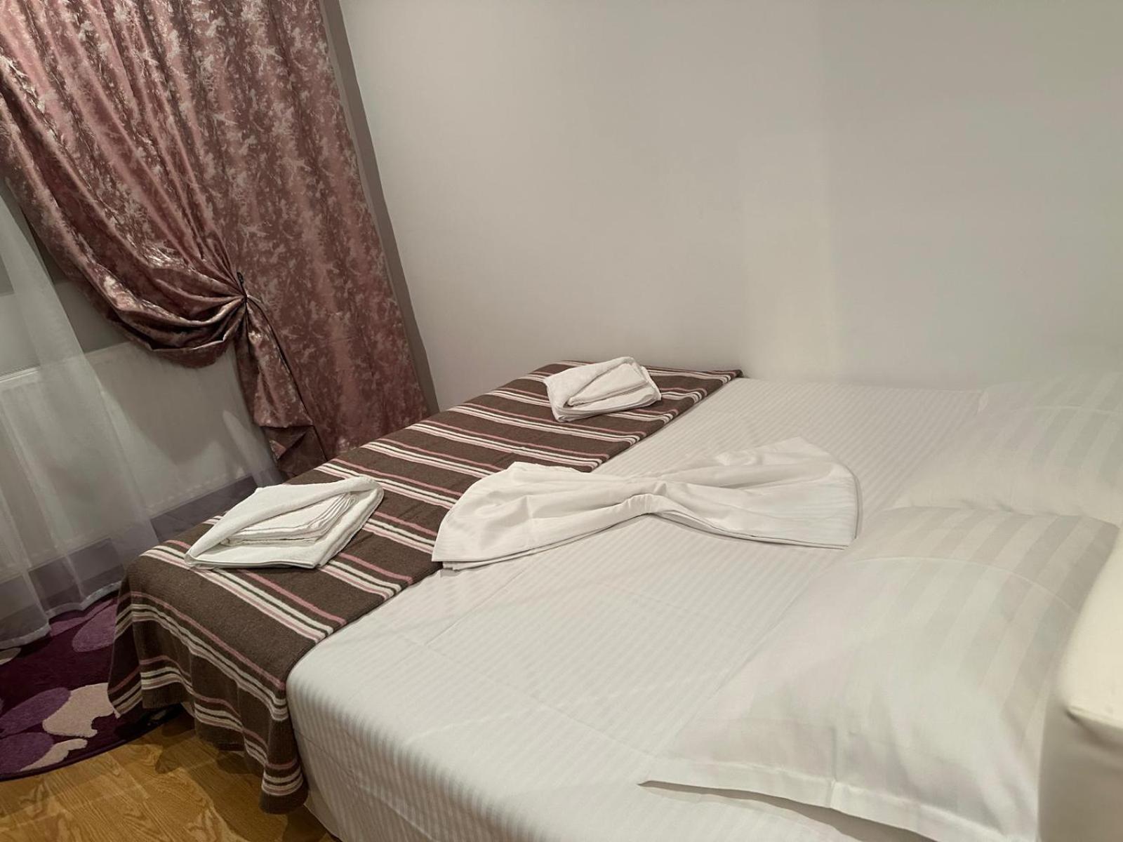 Special Apartment Nadeva Suceava Eksteriør billede
